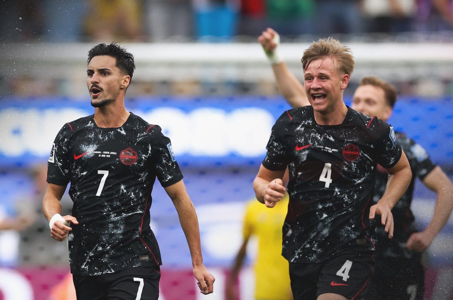 Con un gol casi al final del partido, Canadá venció a Sudáfrica. Foto: X