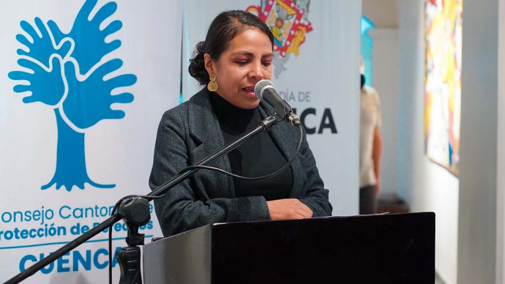 Marisol Peñaloza ya puede asumir la Alcaldía de Cuenca mientras Cristian Zamora cumple suspensión.