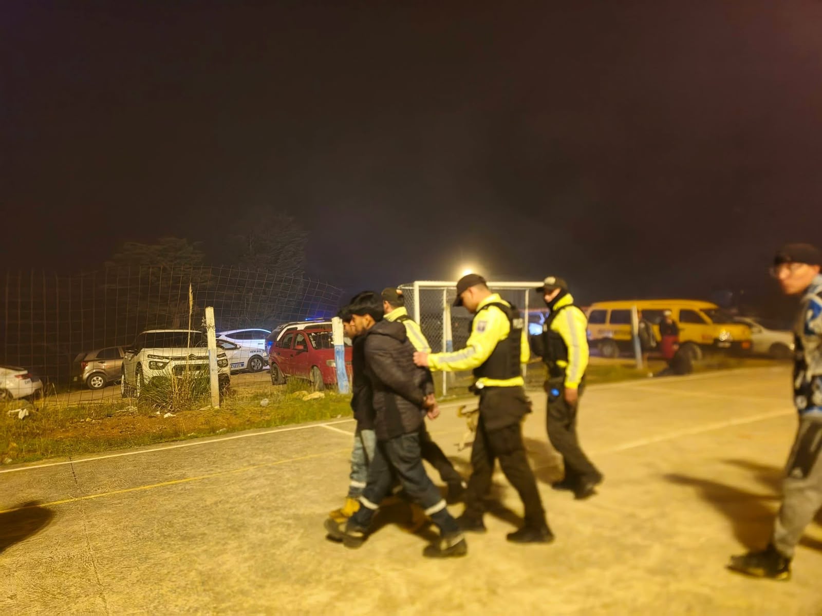 Un ciudadano fue detenido tras una alerta de robo de cables de ETAPA EP en Tarqui.