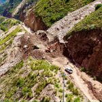 La vía Cuenca-Girón-Pasaje se mantiene cerrada desde el kilómetro 76. Foto: MIT