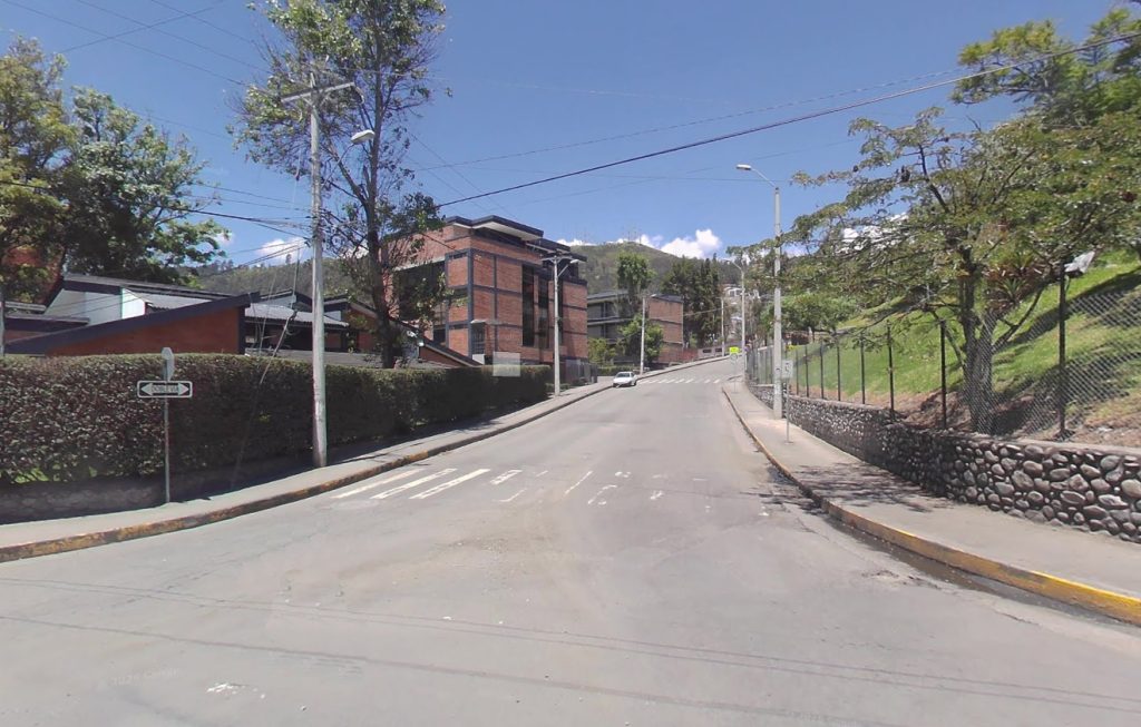Por trabajos de pavimentación que se ejecutarán en la calle Hernán Malo, se limitará la circulación vehicular. /Cortesía