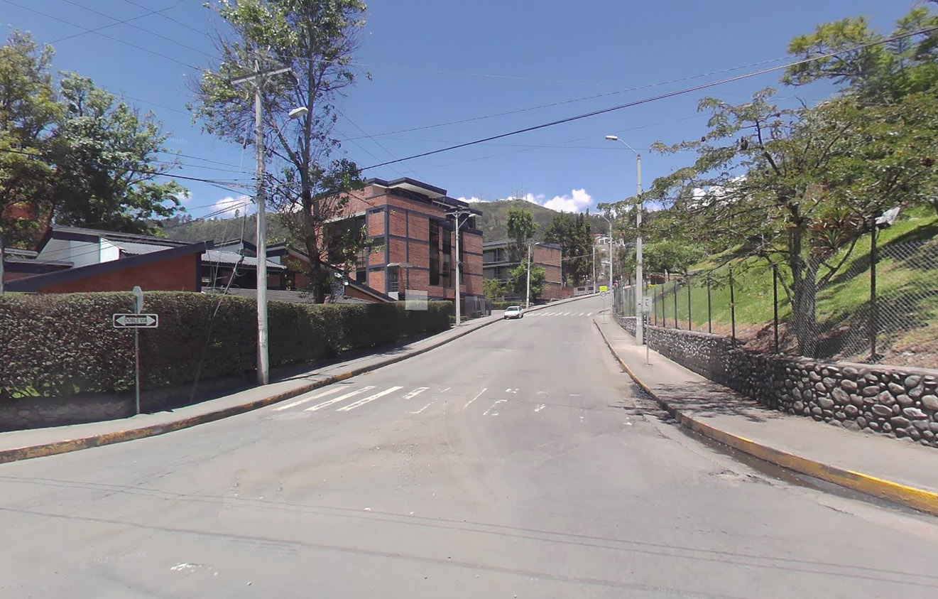 Por trabajos de pavimentación que se ejecutarán en la calle Hernán Malo, se limitará la circulación vehicular. /Cortesía