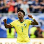 Vinicius celebra gol con Brasil. Foto: Brasil