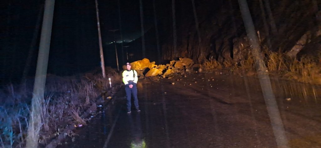 Así se encuentra la vía Cuenca-Molleturo-El Empalme este 9 de junio. Foto: MIT