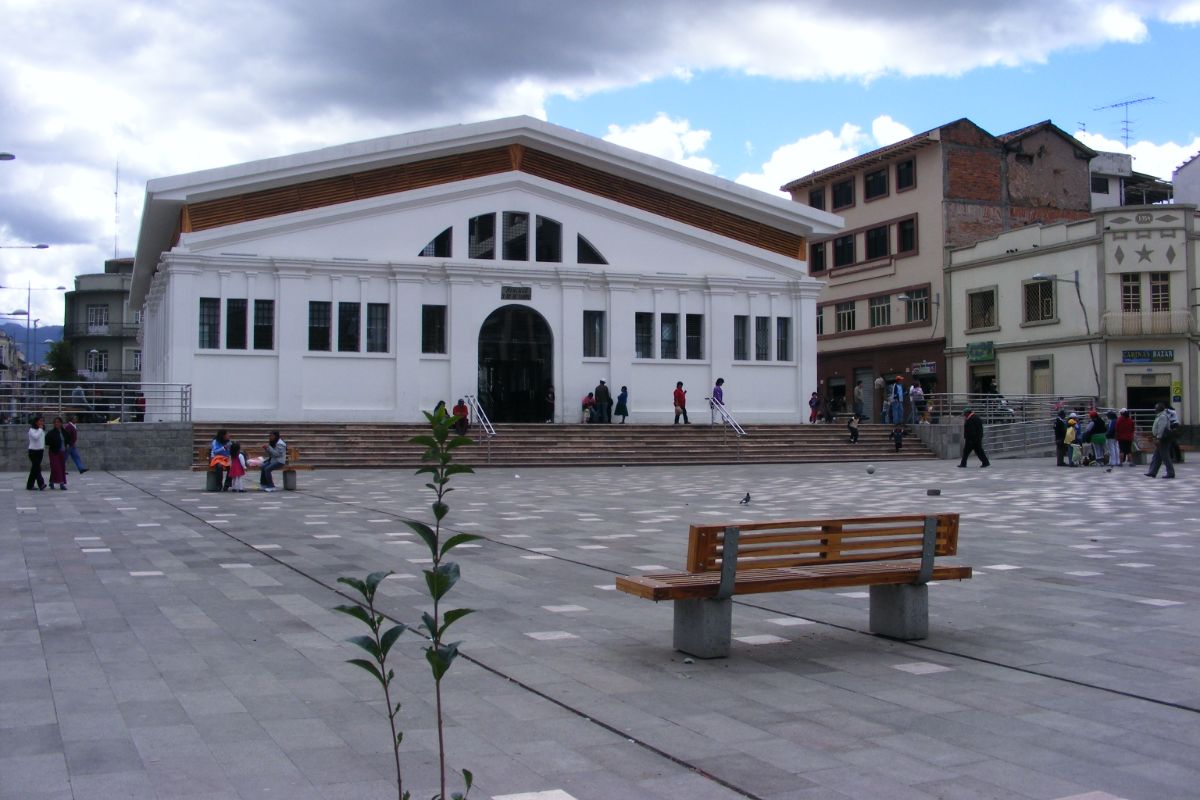 Jóvenes - Plaza