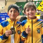 Mateo Cabrera y Olivier Serrano con las medallas de bronce. Foto: Cortesía