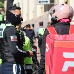 Este 24 de junio, la EMOV realizó un operativo para controlar el ruido de las motos en Cuenca. Foto: EMOV