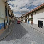 El cierre de calles por arreglos de los adoquines en la ruta tranviaria. /Archivo