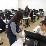 Los aspirantes deberán rendir el examen de admisión 2026 de la Universidad de Cuenca de manera presencial. Foto: API