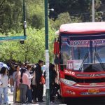 El 8 de junio de 2026 en Cuenca el transporte urbano se paralizó parcialmente para exigir aumento del pasaje. Foto: Boris Romoleroux/API.