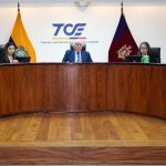 Juez del TCE, Ángel Torres (C), admitió la denuncia. Foto: TCE