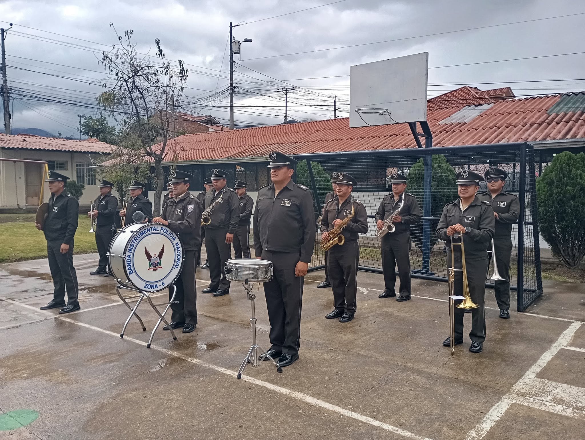 La Banda Instrumental de la Policía Nacional abre un curso vacacional gratuito para niños y jóvenes en Cuenca. /Cortesía