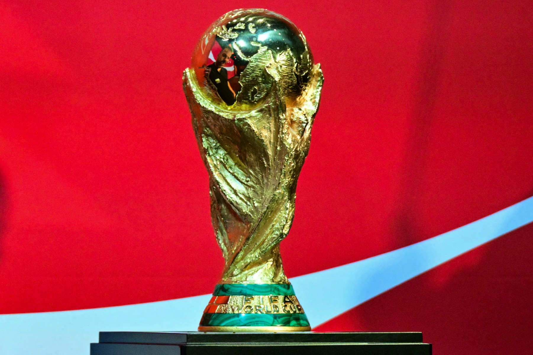 El trofeo del Mundial 2026 lo levantará el equipo ganador el próximo 19 de julio. Foto: AFP