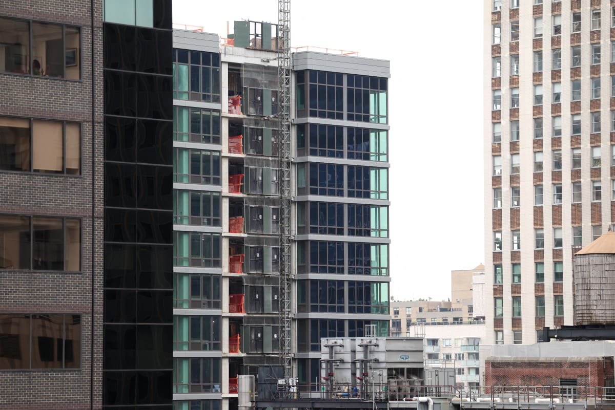 Por riesgo estructural en un edificio, el Consulado de Ecuador en Nueva York suspendió sus actividades. Foto: AFP