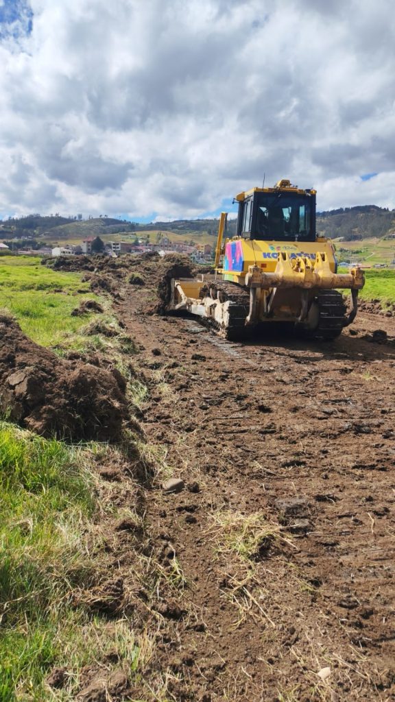 Este 6 de julio iniciaron los trabajos de construcción del acceso sur alterno en Tarqui. Foto: El Mercurio