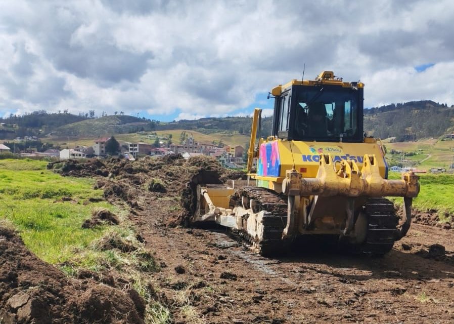 Este 6 de julio iniciaron los trabajos de construcción del acceso sur alterno en Tarqui. Foto: El Mercurio