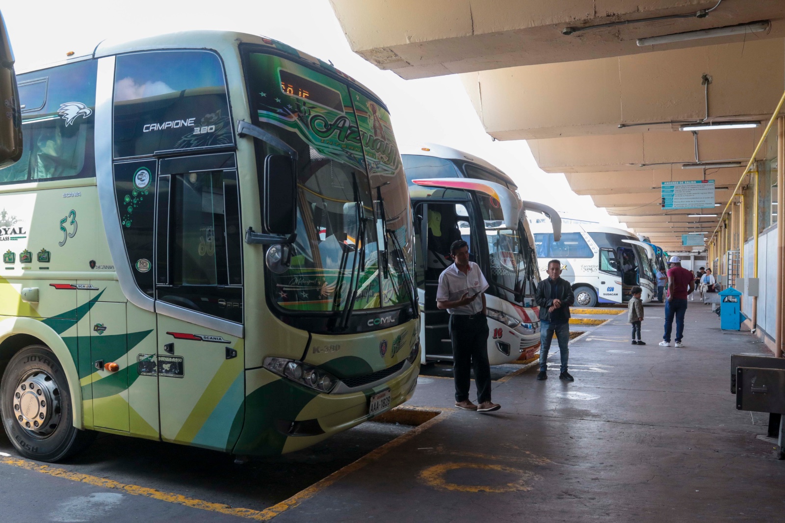 El incremento del pasaje de los buses en Ecuador es un hecho. Foto: El Mercurio