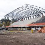 Así se ve el Complejo Deportivo de Cazhapata con un avance del 47 % de construcción de obras físicas. /Cortesía