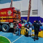 El Cuerpo de Bomberos de Paute prepara la colonia vacacional dirigido a niños. /Cortesía