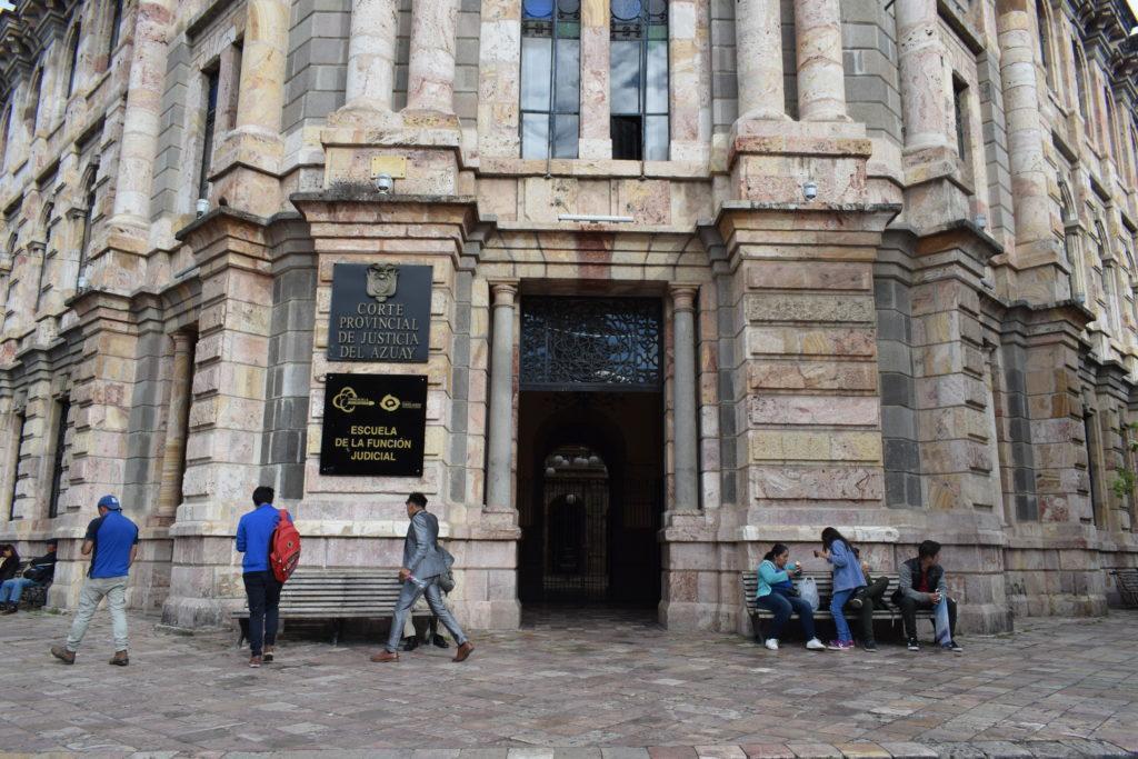 El exjuez de la Unidad de Garantías Penitenciarias de Cuenca que fue sentenciado por prevaricato pidió un recurso legal para evitar la cárcel. /Archivo