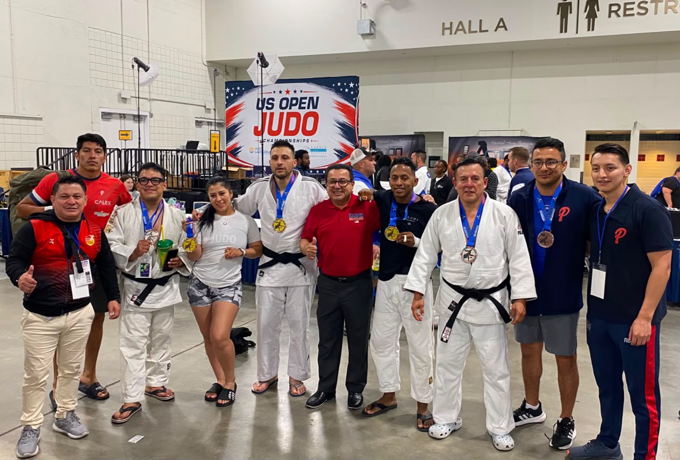 Delegación azuaya en el campeonato de Judo. Foto: Cortesía
