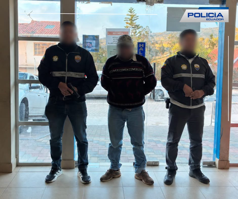 La Policía detuvo a un hombre en el cantón Nabón. Foto: Policía Nacional/Facebook