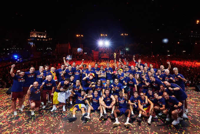 Jugadores de España celebran título del Mundial 2026. Foto: España