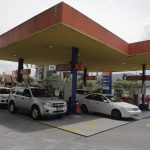 El precio de las gasolinas se amortiguará en Ecuador cuando los valores internacionales sean altos. Foto: El Mercurio