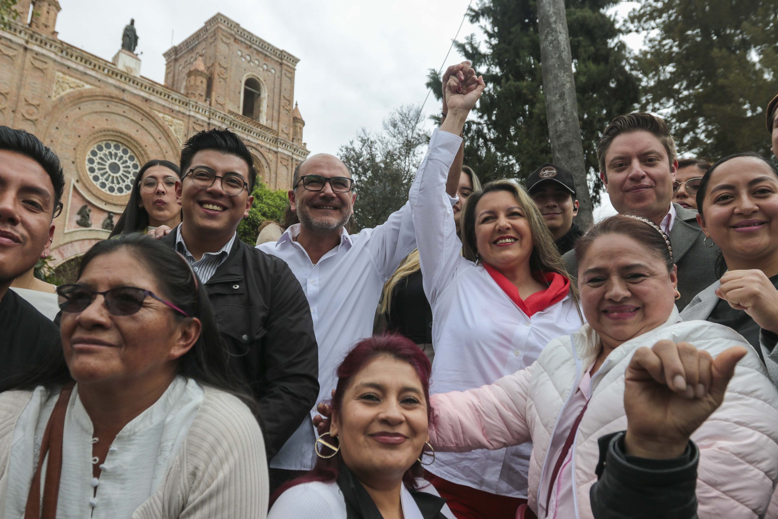 Juan Cristobal Lloret y Consuelo Orellana, candidatos por Cuenca y Azuay.