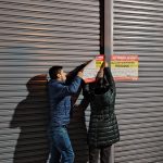 Entidades públicas clausuraron un local de ventas que no tenía permisos de funcionamiento cerca del reciento ferial El Arenal. /Cortesía