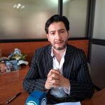 Manuel Alvarado, concejal de Cuenca, presentó su renuncia para participar en las elecciones.