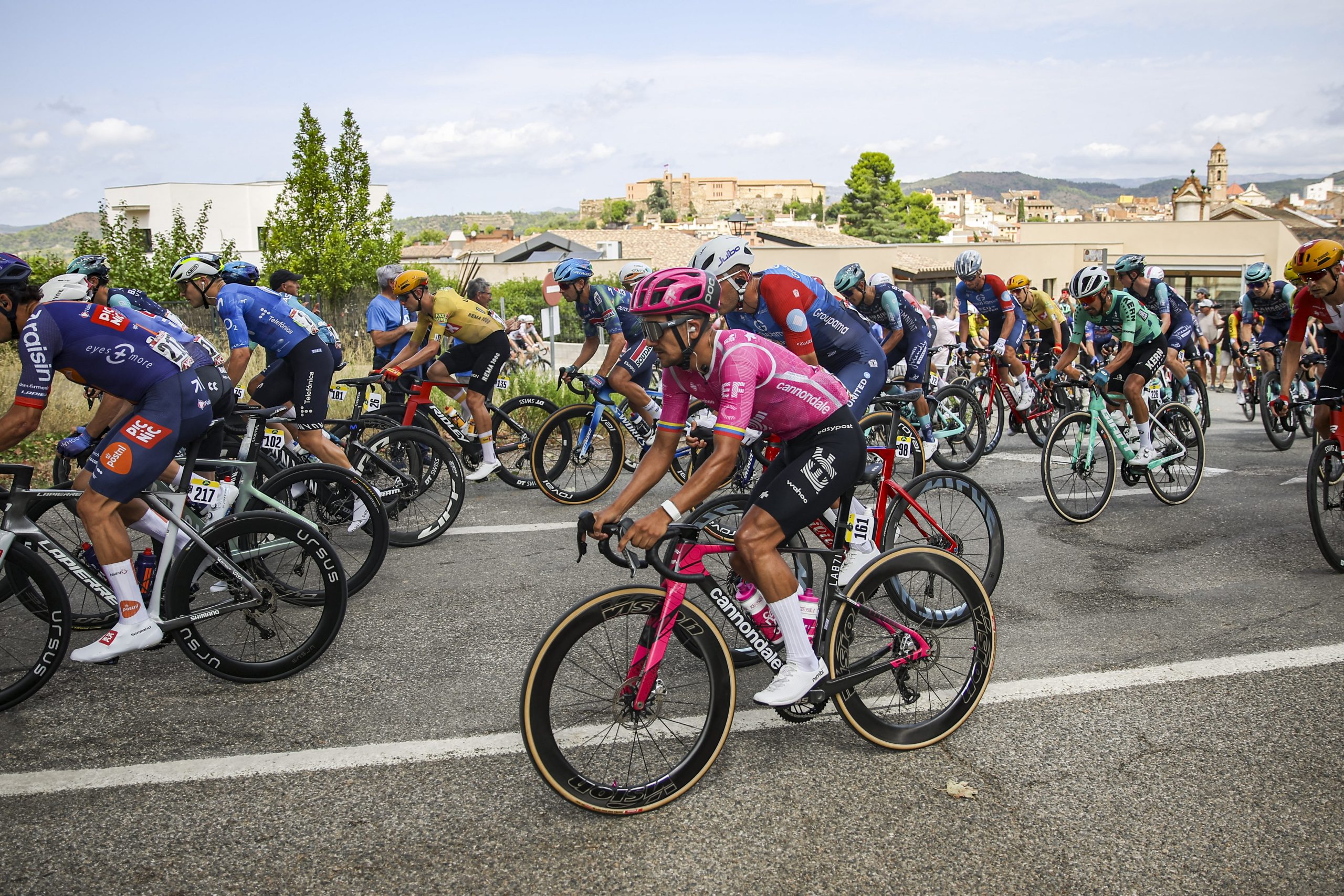Richard Carapaz, en la Vuelta a España 2026. Foto: Xavier Bonilla/AFP