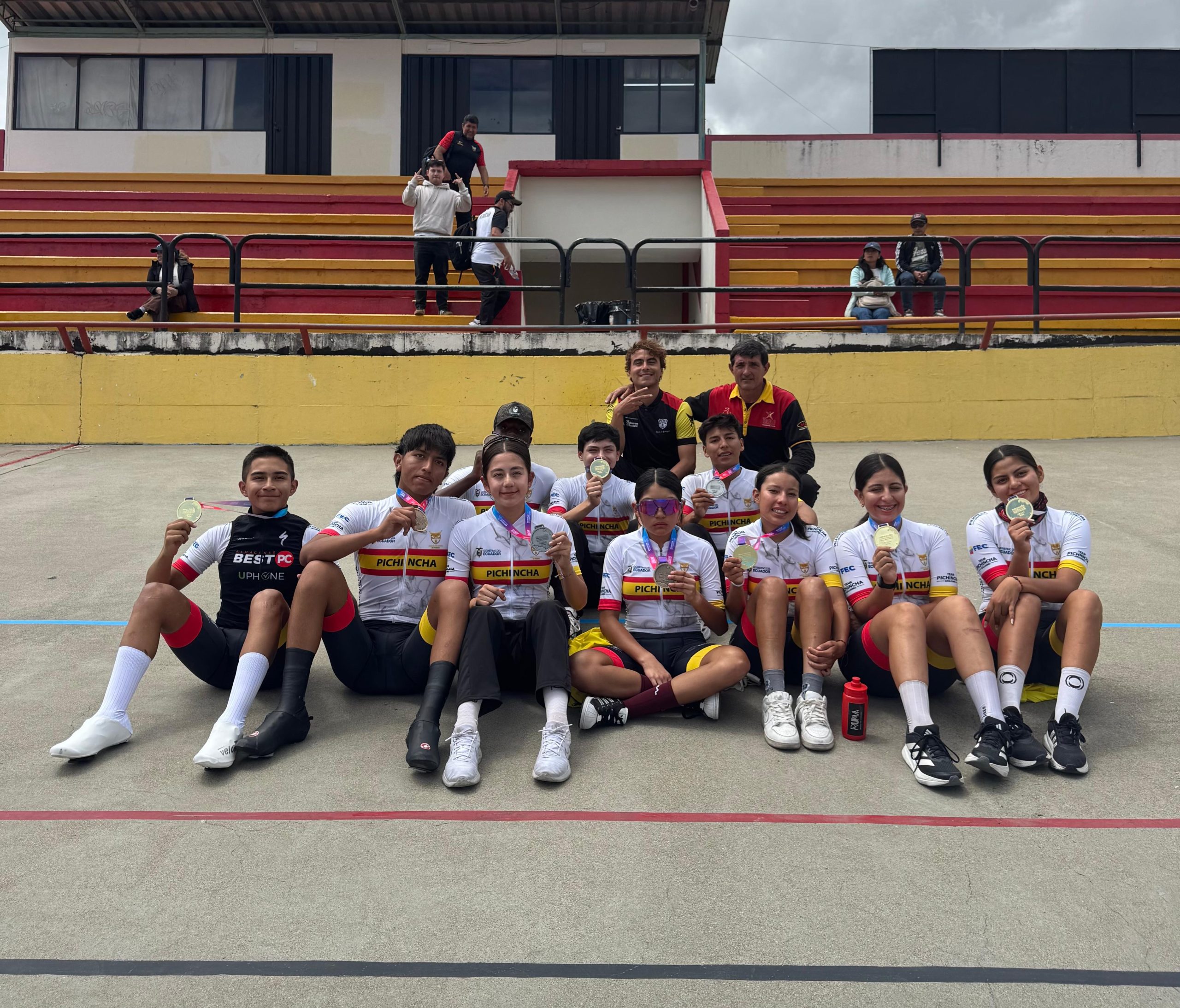 La delegación de Pichincha consiguió cinco medallas de oro, dos de plata y tres de bronce durante la segunda jornada del ciclismo de pista. /JRO