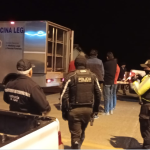 ersonal policial, militar y de las unidades especializadas de la provincia durante el levantamiento de los ocho cadáveres hallados en el mirador de Huasipamba, en el cantón Pucará. / Cortesía
