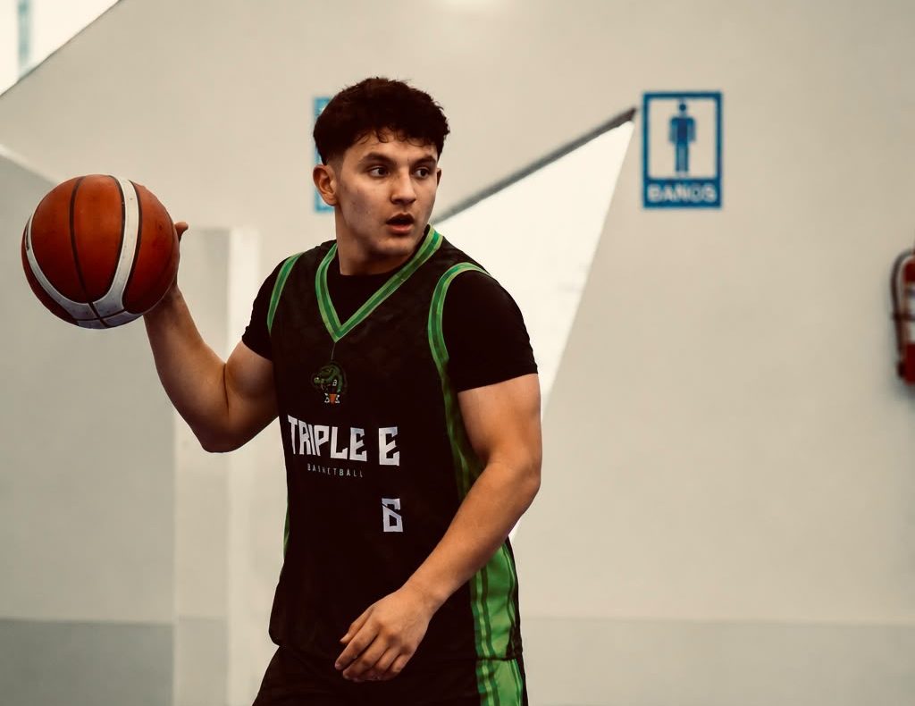 Nicolás Tapia en su última etapa como jugador en Cuenca. Foto: Cortesía