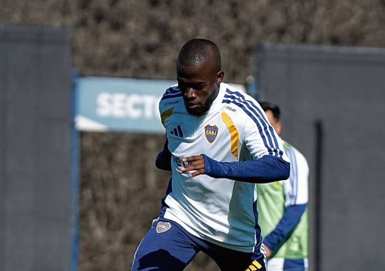 Enner Valencia en el entrenamiento de Boca Juniors. Foto: Boca Juniors