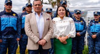 Guillermo Cobo y Marisol Peñaloza.