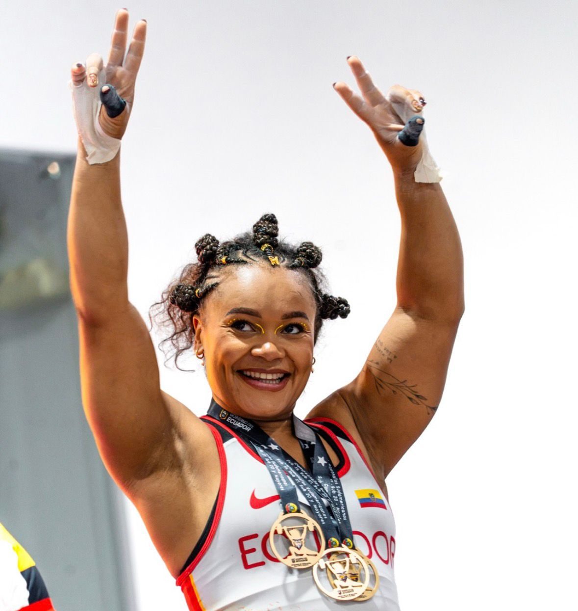 Neisi Dajomes celebra medallas. Foto: Neisi Dajomes