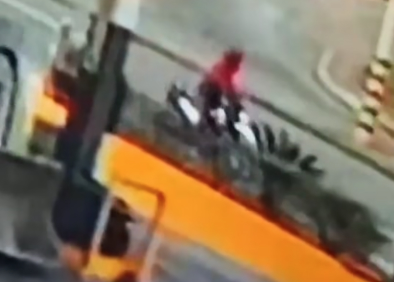 Un joven de 21 años falleció a causa de un disparo en la cabeza en una estación de servicio del cantón Azogues. /Cortesía