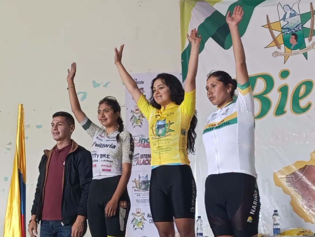 Daniela Machuca (de amarillo) celebra triunfo. Foto: Cortesía