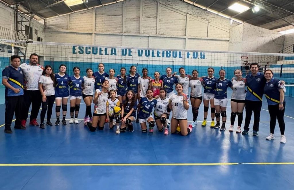 Jugadoras del equipo celebran clasificación al Sudamericano. Foto: Cortesía