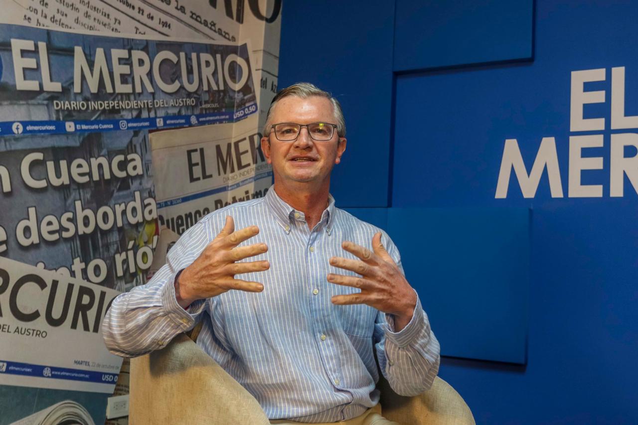 Juan Carlos Vega plantea priorizar la seguridad y una relación pragmática con el Gobierno Nacional para impulsar obras en Cuenca.