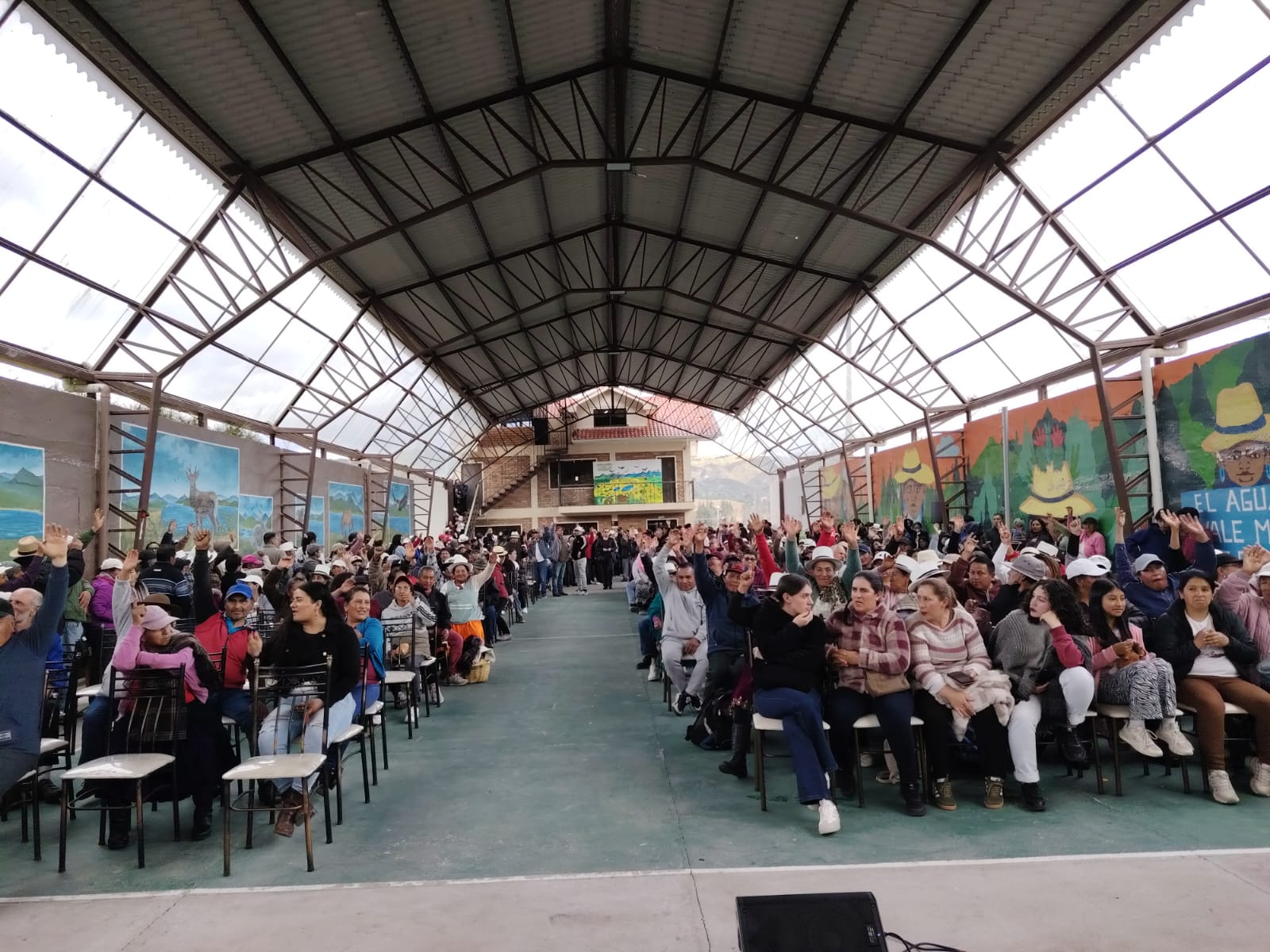 Comunidades de Victoria del Portete y Tarqui cumplen reuniones previo a la marcha conmemorativa de la Gran Marcha por el Agua.