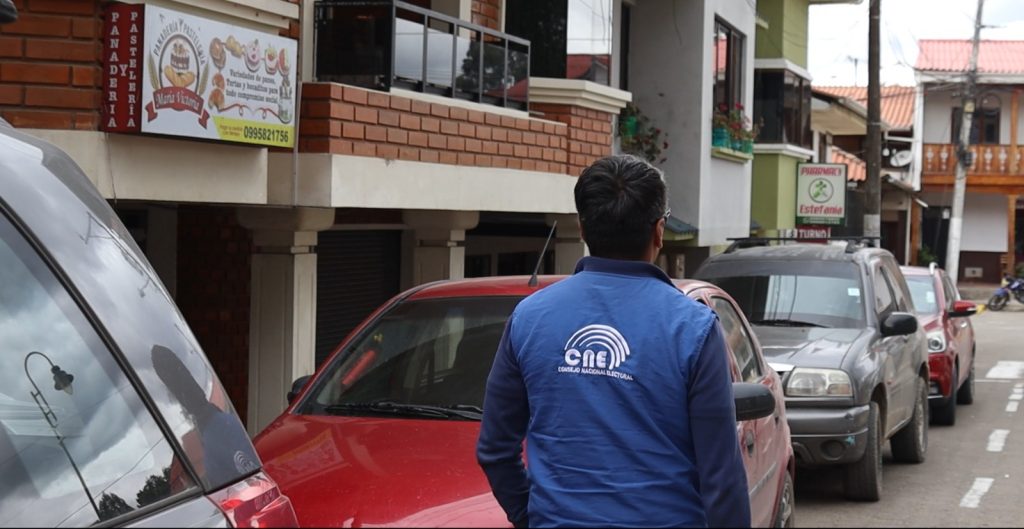propaganda política en Azuay