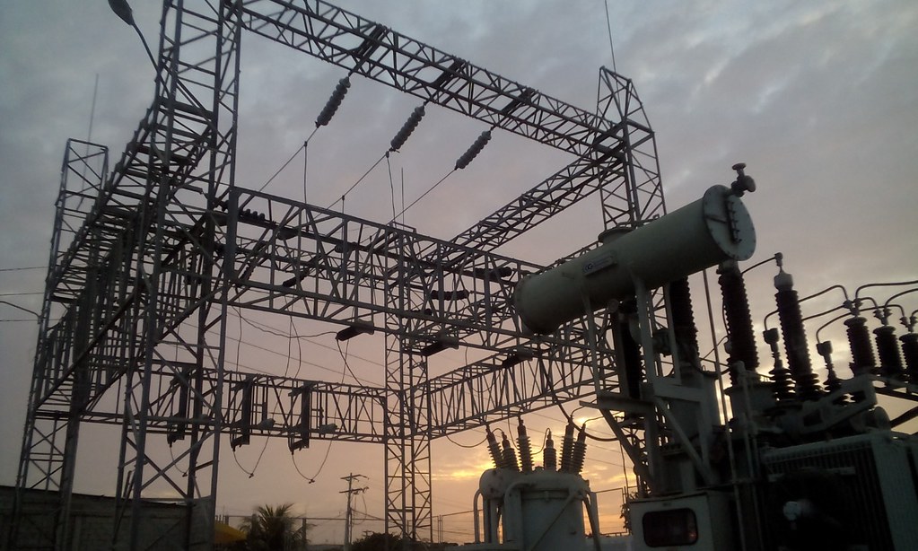 El plan de ahorro de energía del Gobierno incluye la suspensión de eventos deportivos en la noche y la desconexión de las empresas de medio voltaje. /Cortesía