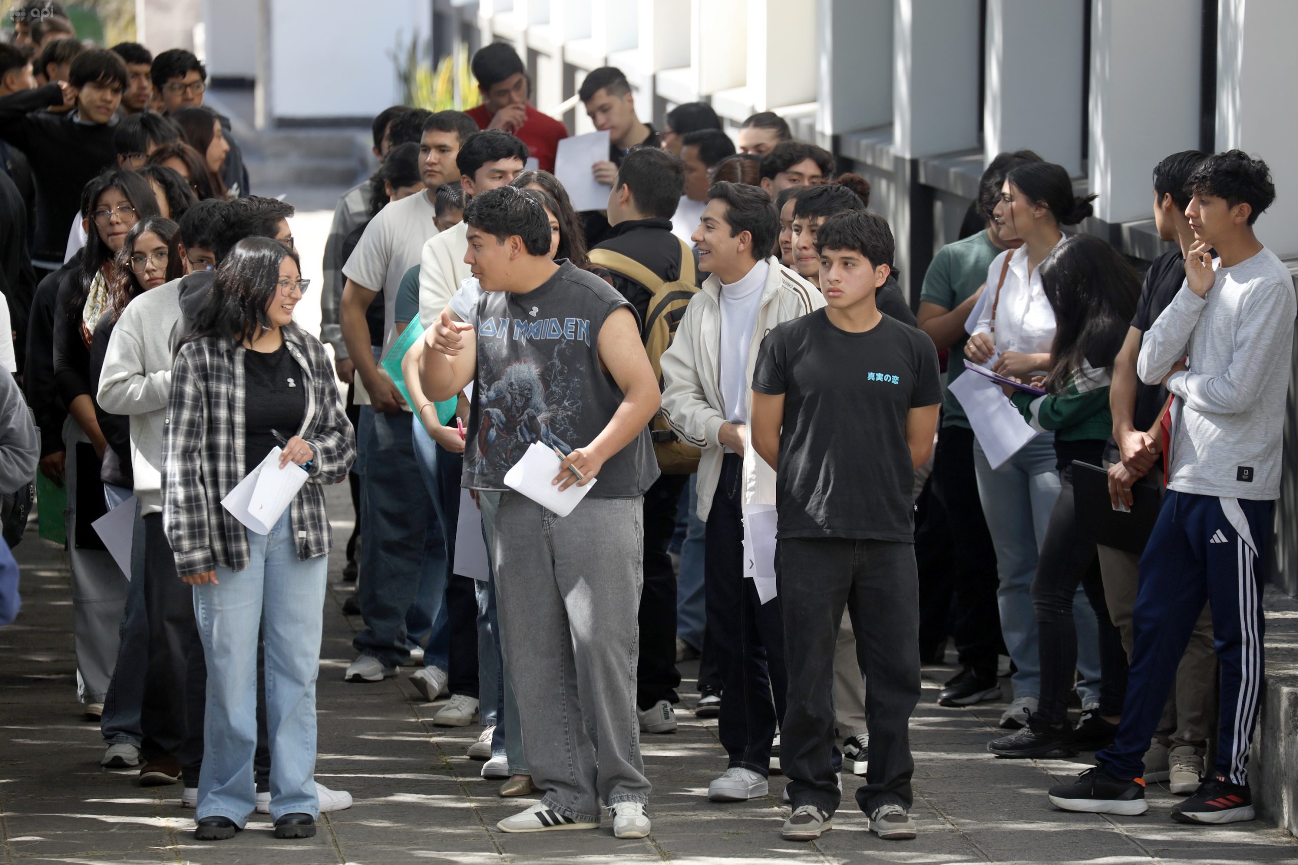 La beca está dirigida a estudiantes universitarios. Foto: API
