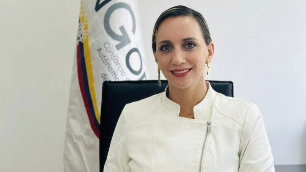 Johana Núñez, prefecta de Santo Domingo de los Tsáchilas, recibió prisión preventiva por una investigación de presunto enriquecimiento ilícito.