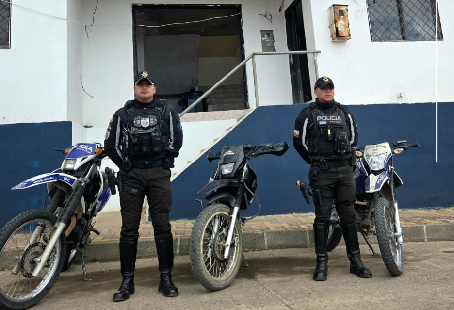Personal policial recuperó una motocicleta reportada como robada en el cantón Pucará. /Cortesía