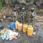 Personal militar ejecutó una operación contra la minería ilegal en el cantón Pucará. /Cortesía