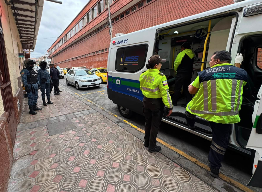Una mujer fue agredida en el centro de Cuenca, según los agentes municipales de control. /Cortesía